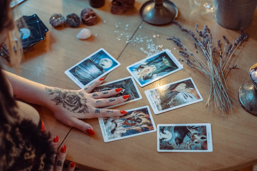 How to start a  tarot reading business on Instagram?